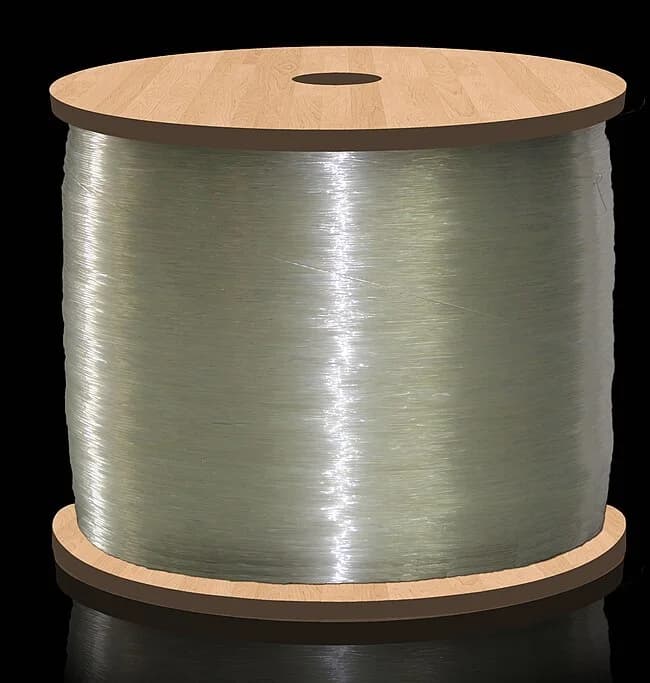 Carretel grande de linha de pesca transparente